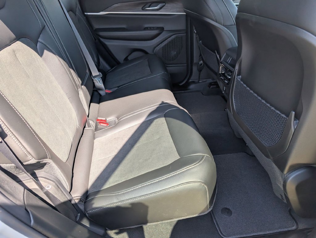 New 2026 Jeep Grand Cherokee Altitude RWD image 28
