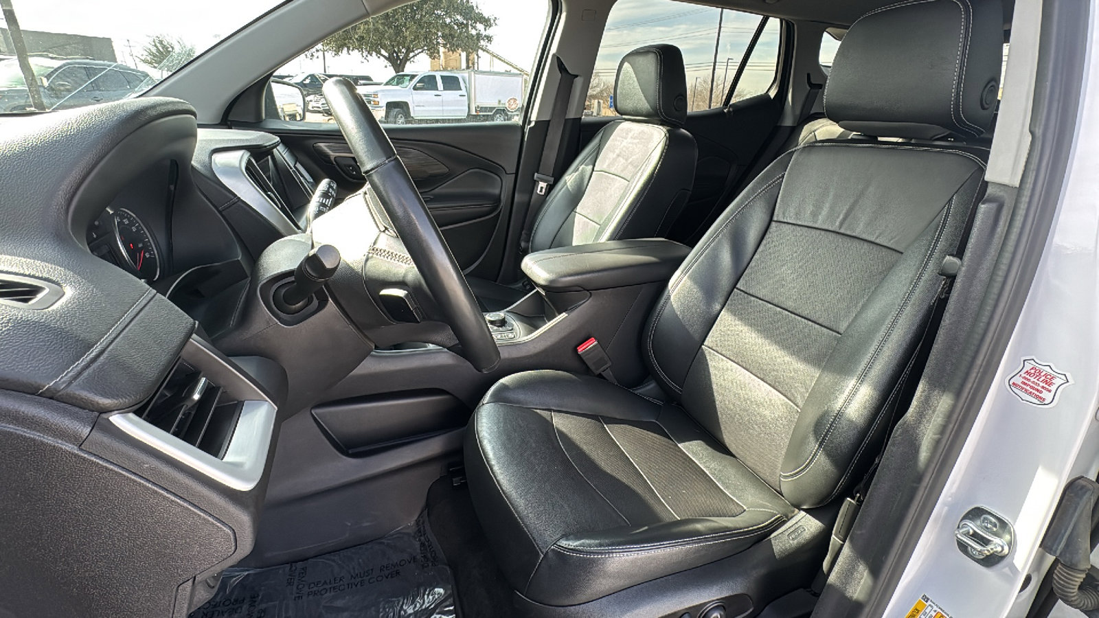 Used 2024 GMC Terrain SLT image 13