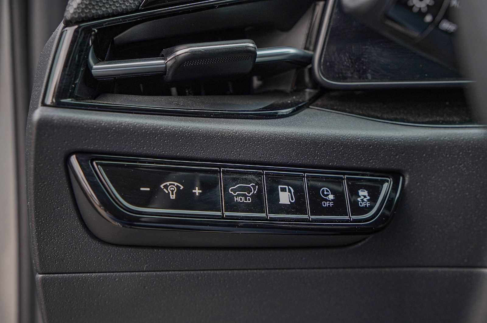 Certified 2024 Kia Niro SX Touring image 23