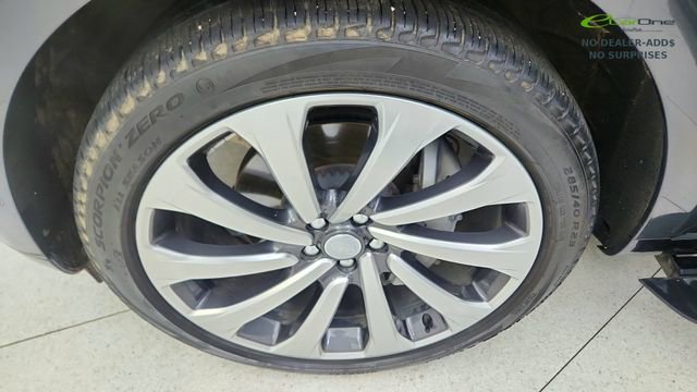 Used 2023 Land Rover Range Rover Long Wheelbase SE image 63