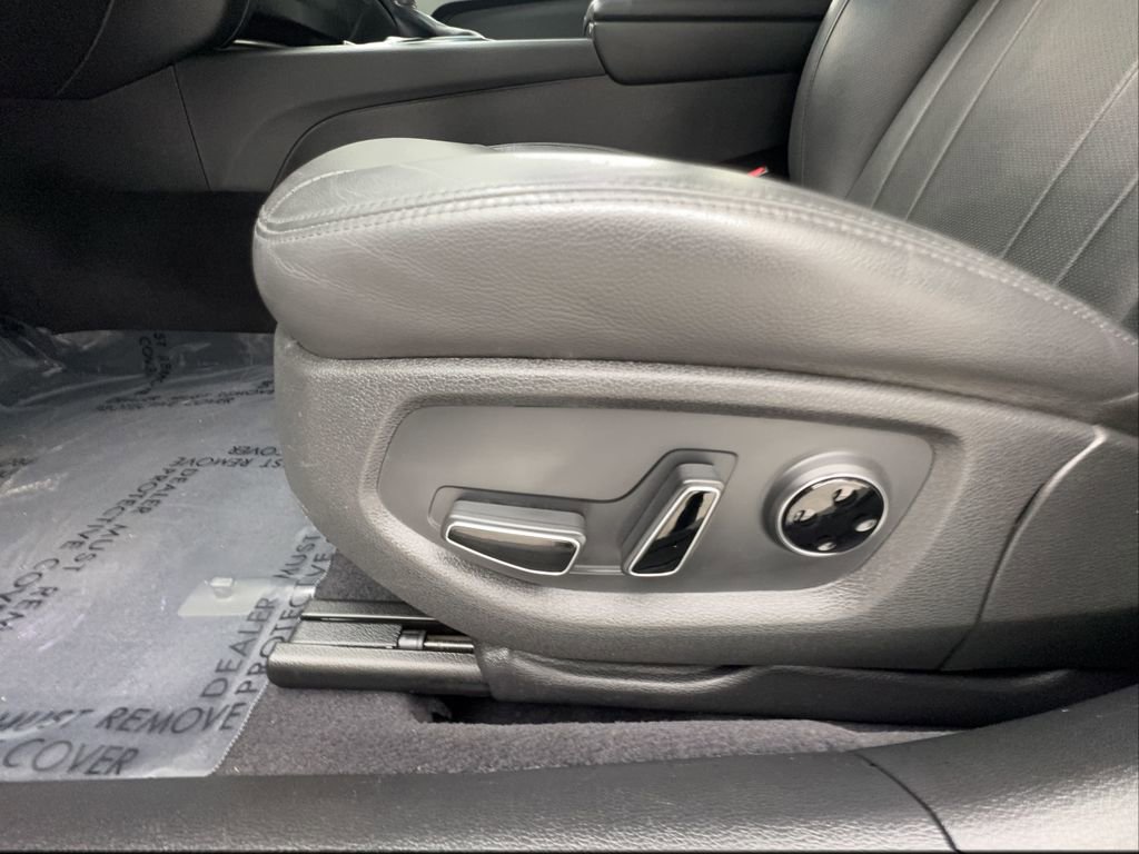 Used 2018 Genesis G80 3.8 image 21