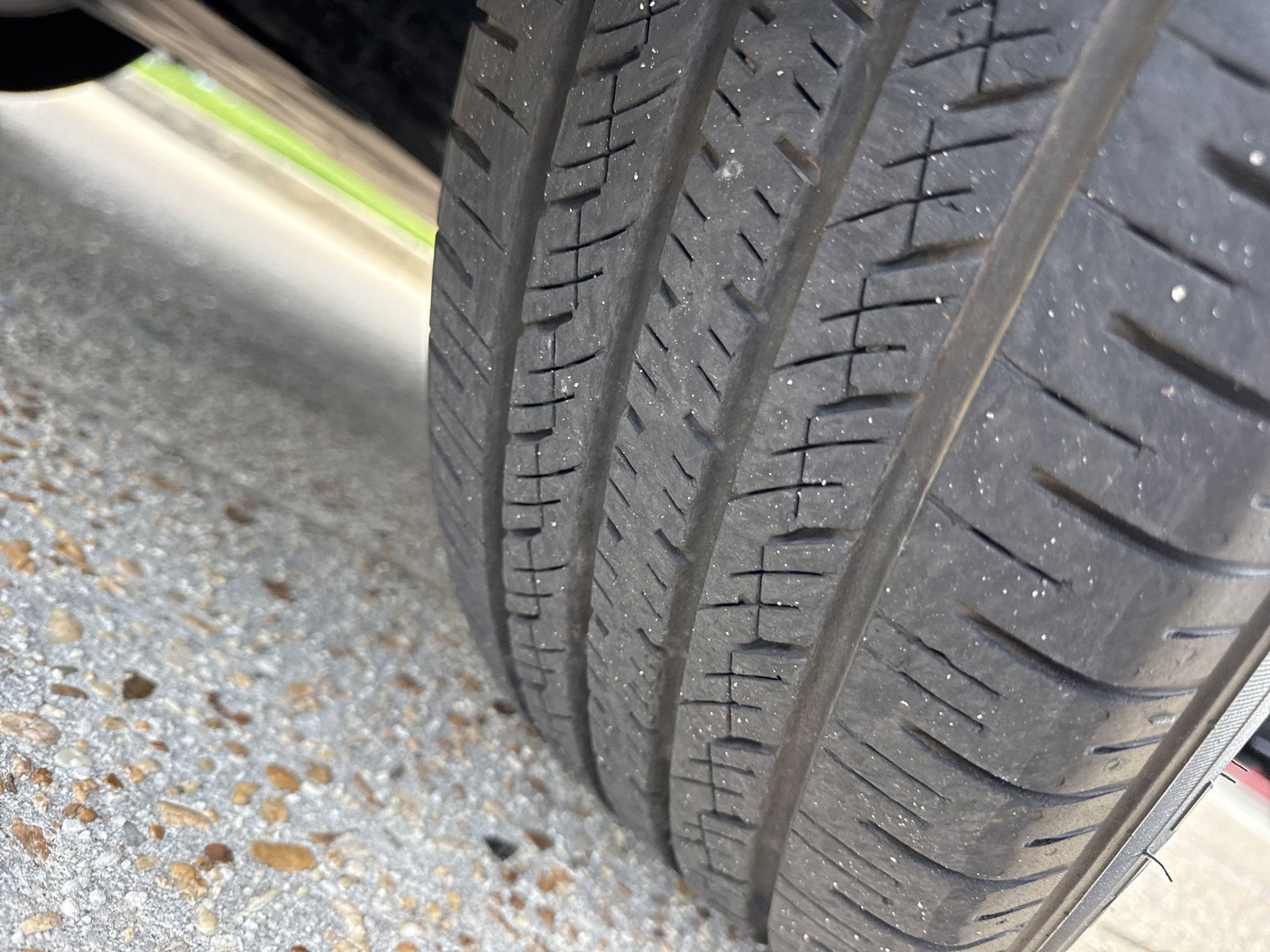 Used 2024 Toyota RAV4 XLE image 9