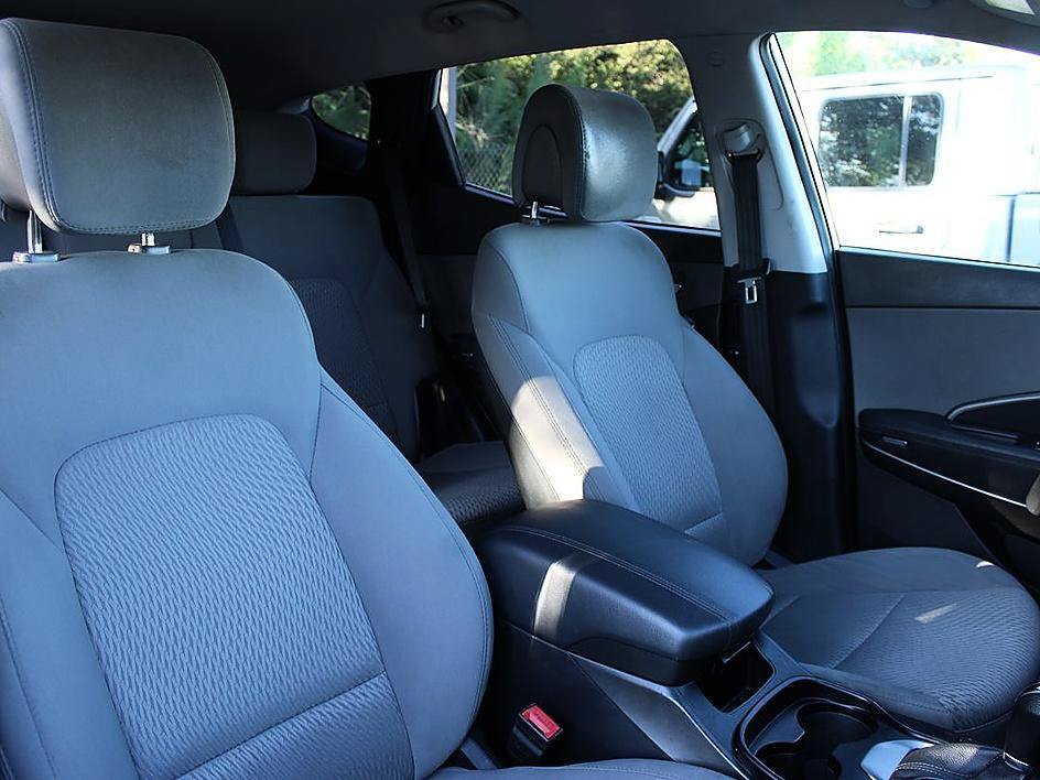 Used 2018 Hyundai Santa Fe Sport FWD image 18