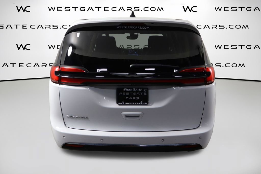 Used 2024 Chrysler Pacifica Touring-L image 50