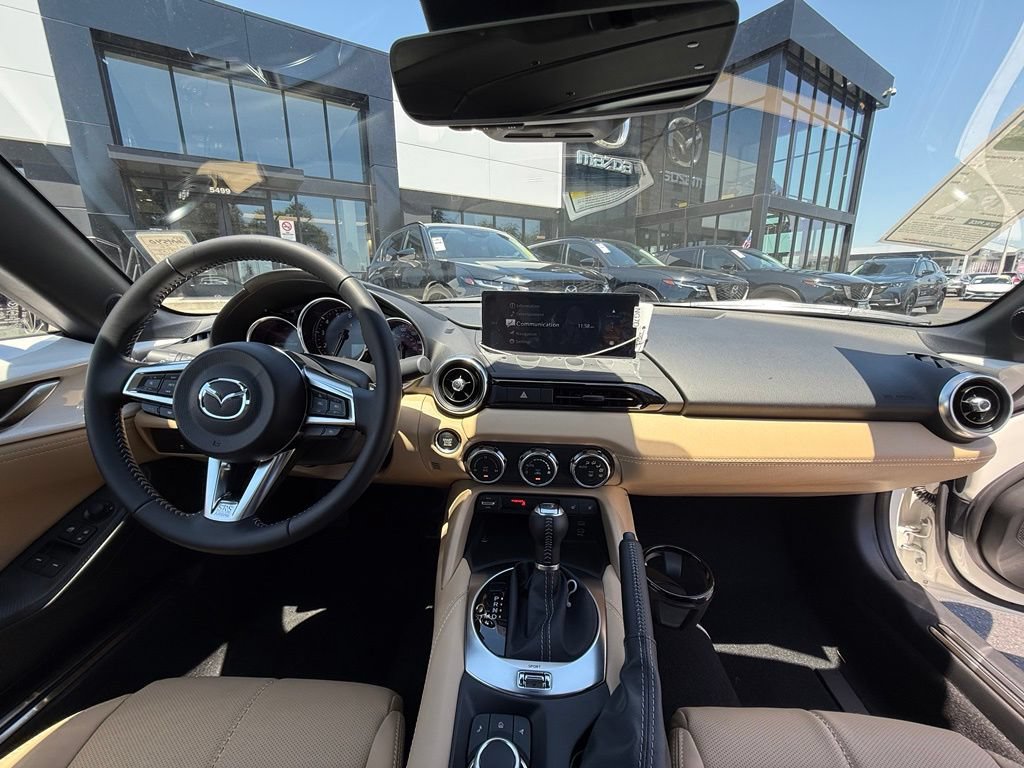 New 2026 MAZDA MX-5 Miata RF Grand Touring w/ Weather Package RWD image 18
