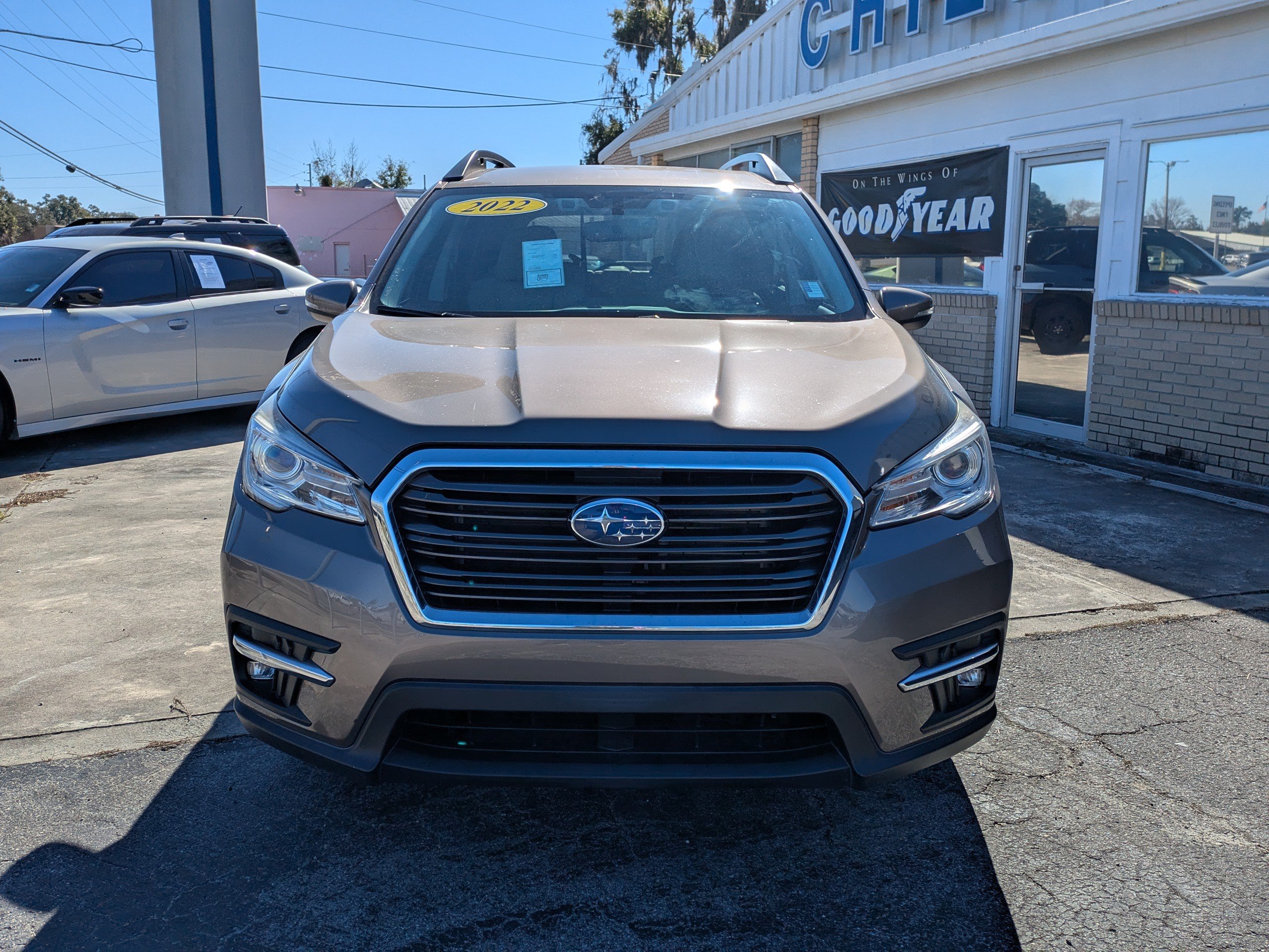 Used 2022 Subaru Ascent Limited AWD/4WD image 9