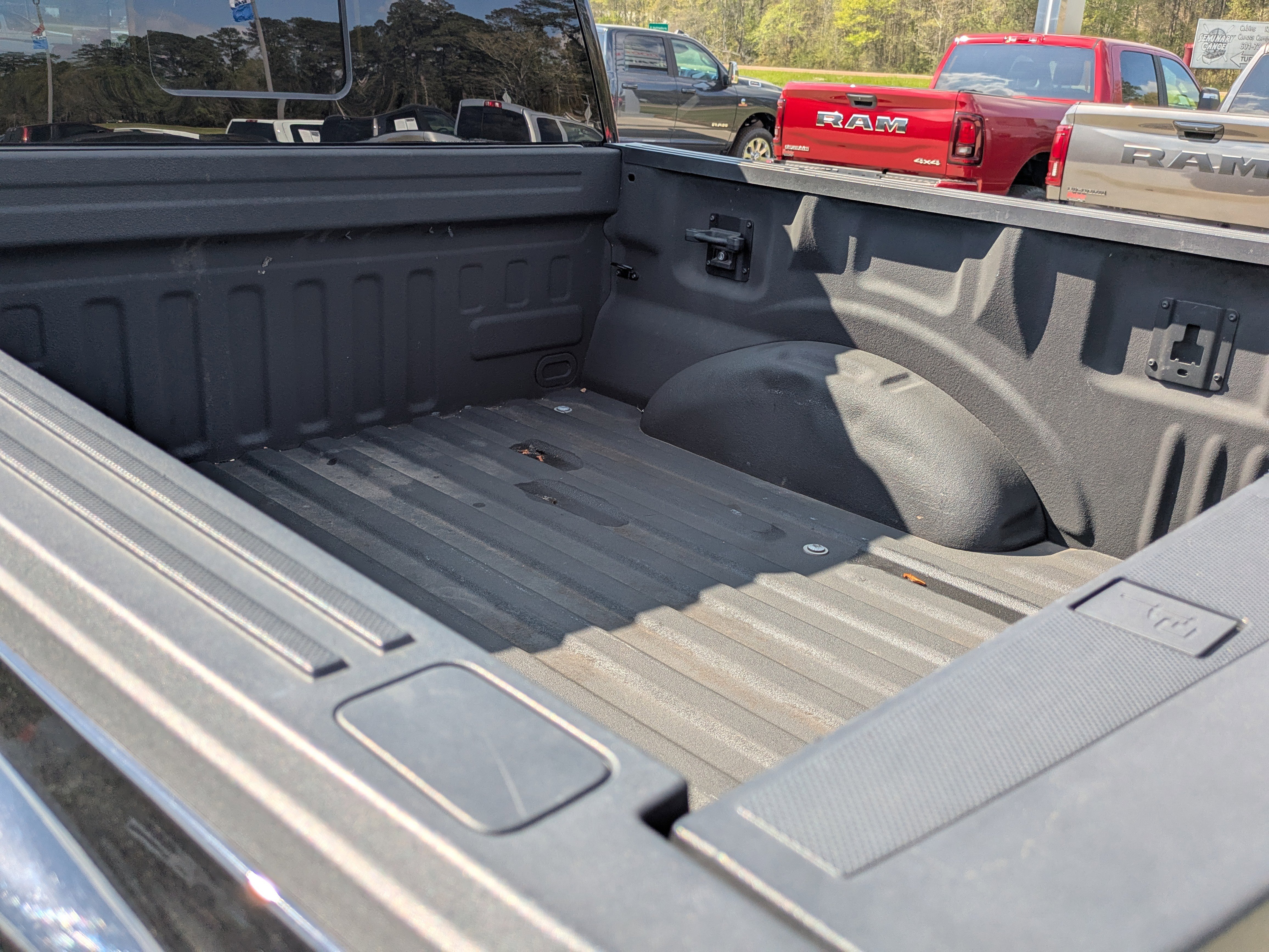 Used 2022 Ford F150 Raptor w/ Raptor 37 Performance Package image 7