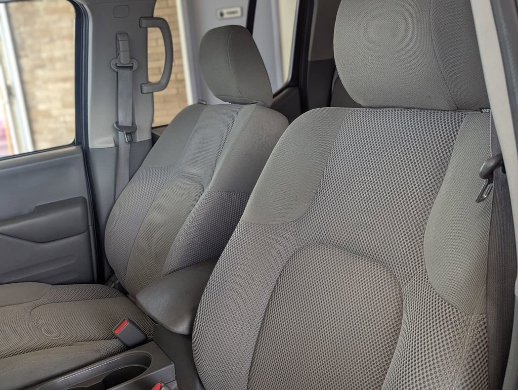 Used 2019 Nissan Frontier SV image 19