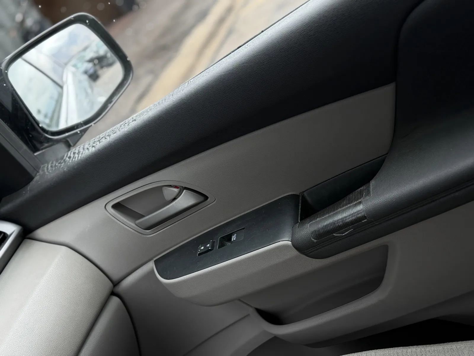 Used 2013 Honda Odyssey EX image 34