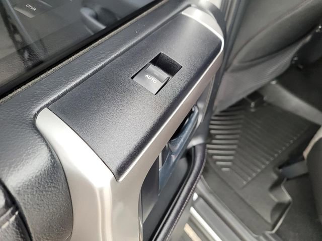 Used 2017 Toyota 4Runner SR5 image 15