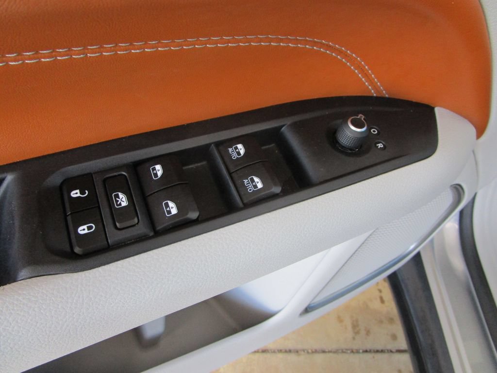 Used 2023 Jeep Compass Limited AWD/4WD image 24