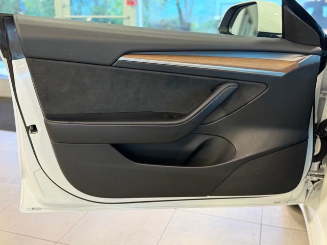 Used 2023 Tesla Model 3 Standard Range RWD image 18