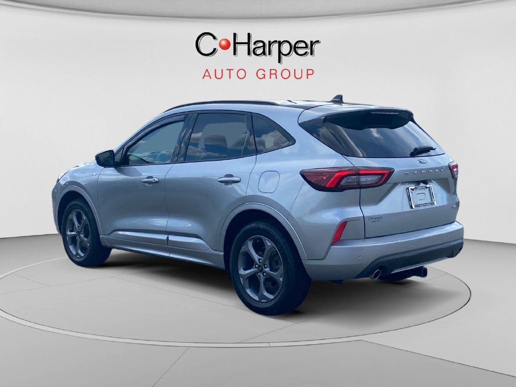 Used 2024 Ford Escape ST-Line w/ Tech Pack #1 AWD/4WD image 5