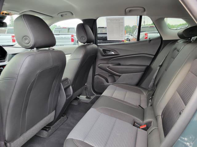 Used 2025 Chevrolet Trax LT FWD image 25