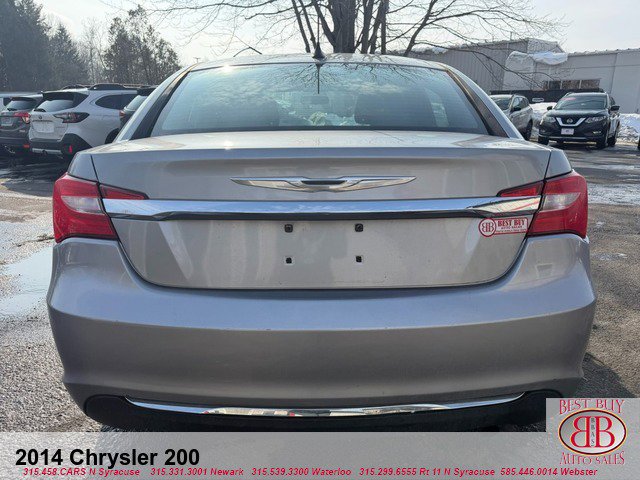 Used 2014 Chrysler 200 Touring image 5