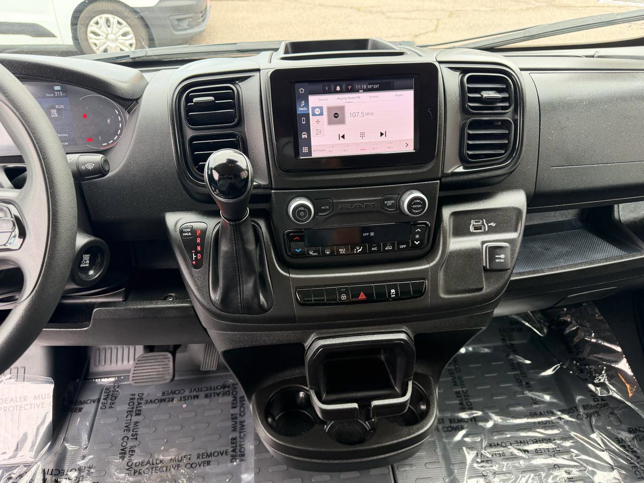 Used 2025 RAM ProMaster 2500 w/ U-Haul Equipment Group FWD image 20