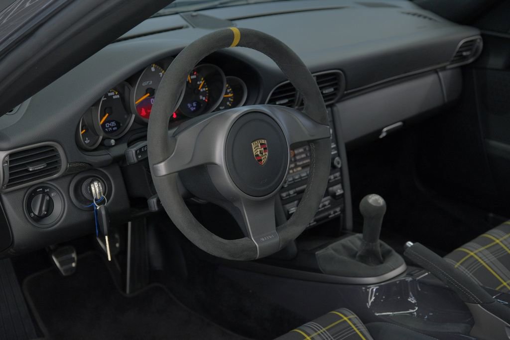 Used 2011 Porsche 911 GT3 RWD image 68