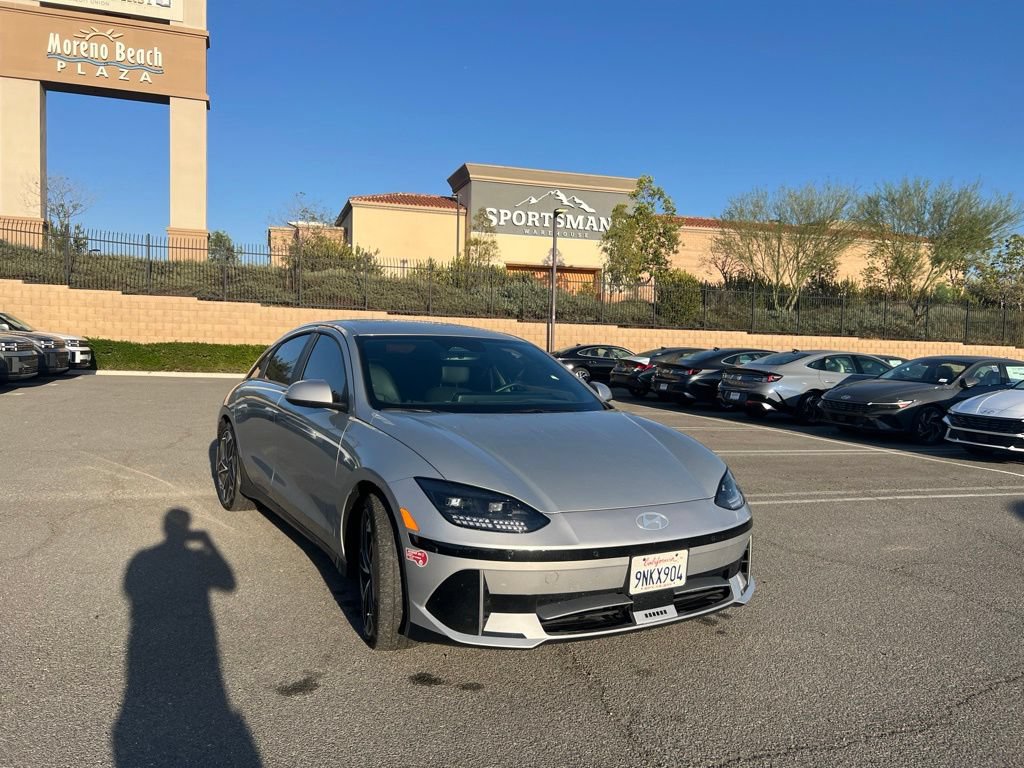 Used 2024 Hyundai Ioniq 6 SEL RWD image 2