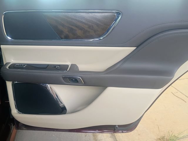 Used 2017 Lincoln Continental Select w/ Climate Package AWD/4WD image 62