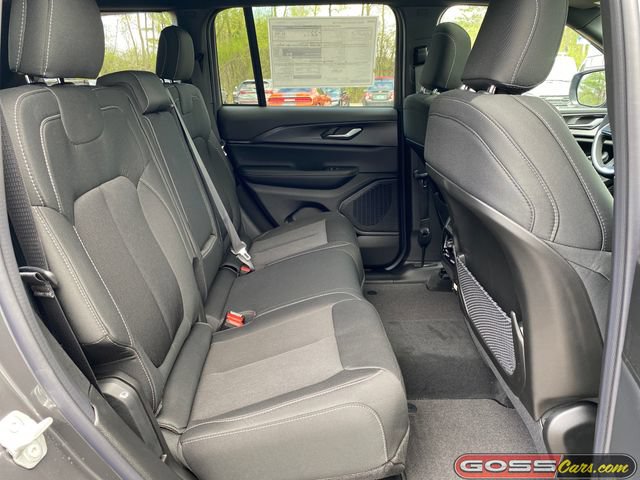 New 2026 Jeep Grand Cherokee Laredo X AWD/4WD image 7