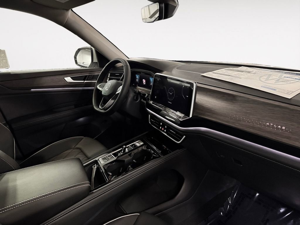 New 2026 Volkswagen Atlas SEL Premium R-Line image 9