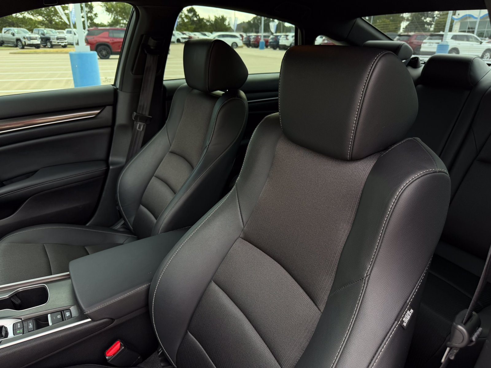 Used 2022 Honda Accord Sport image 12