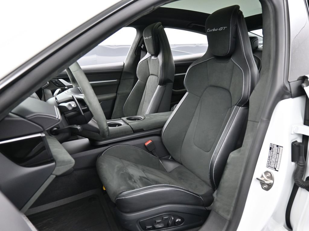 Certified 2025 Porsche Taycan Turbo GT image 5