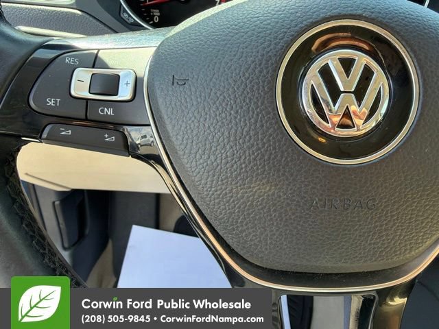Used 2015 Volkswagen Jetta SE FWD image 16