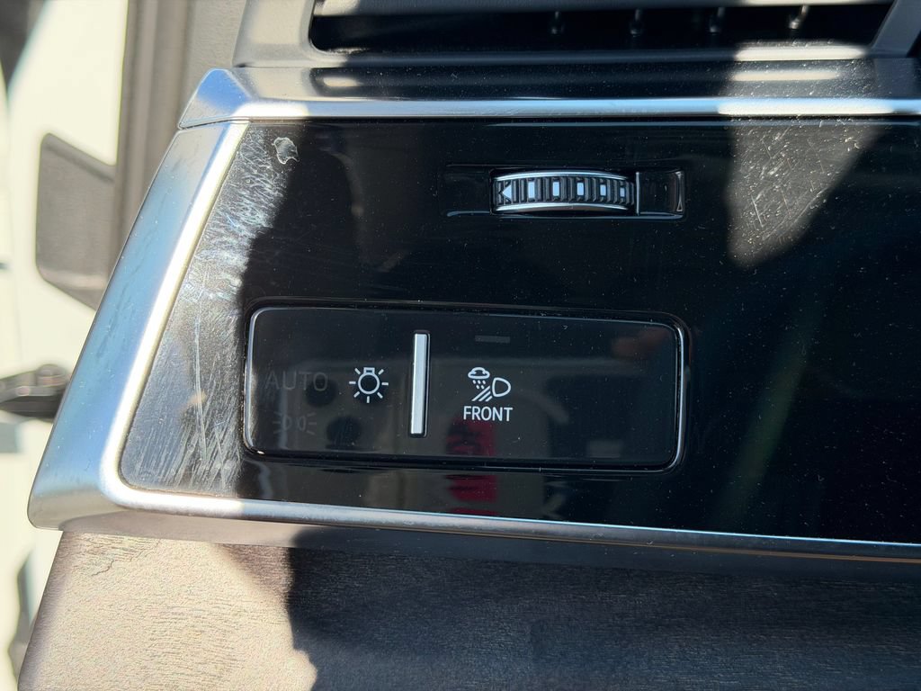 Certified 2025 Audi Q7 3.0T Prestige AWD/4WD image 38