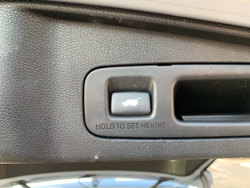 Used 2020 Honda CR-V Touring image 16