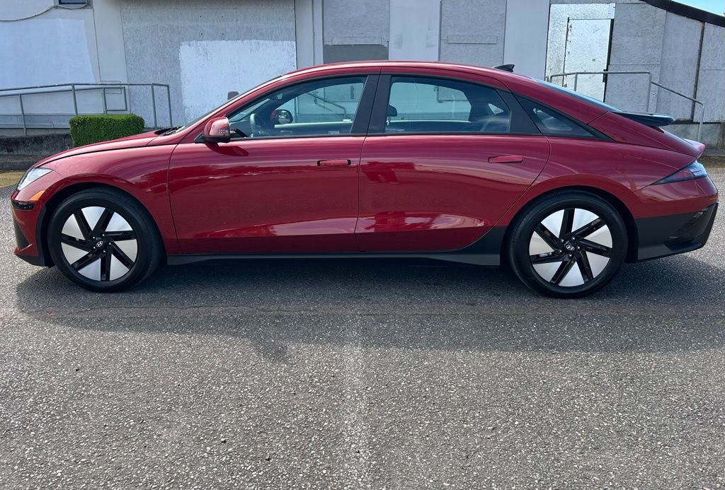 Used 2024 Hyundai Ioniq 6 SE RWD image 8