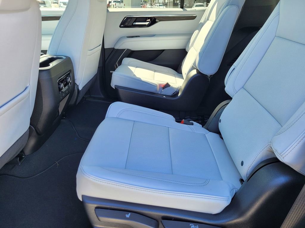 New 2026 Chevrolet Tahoe Premier image 8