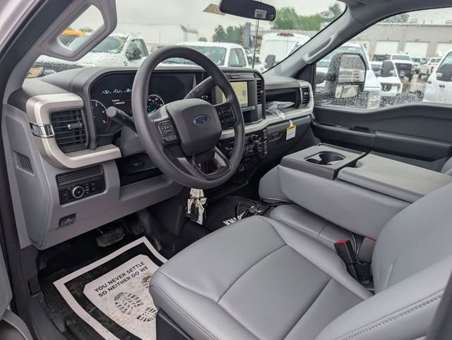 New 2026 Ford F550 4x4 Crew Cab image 14