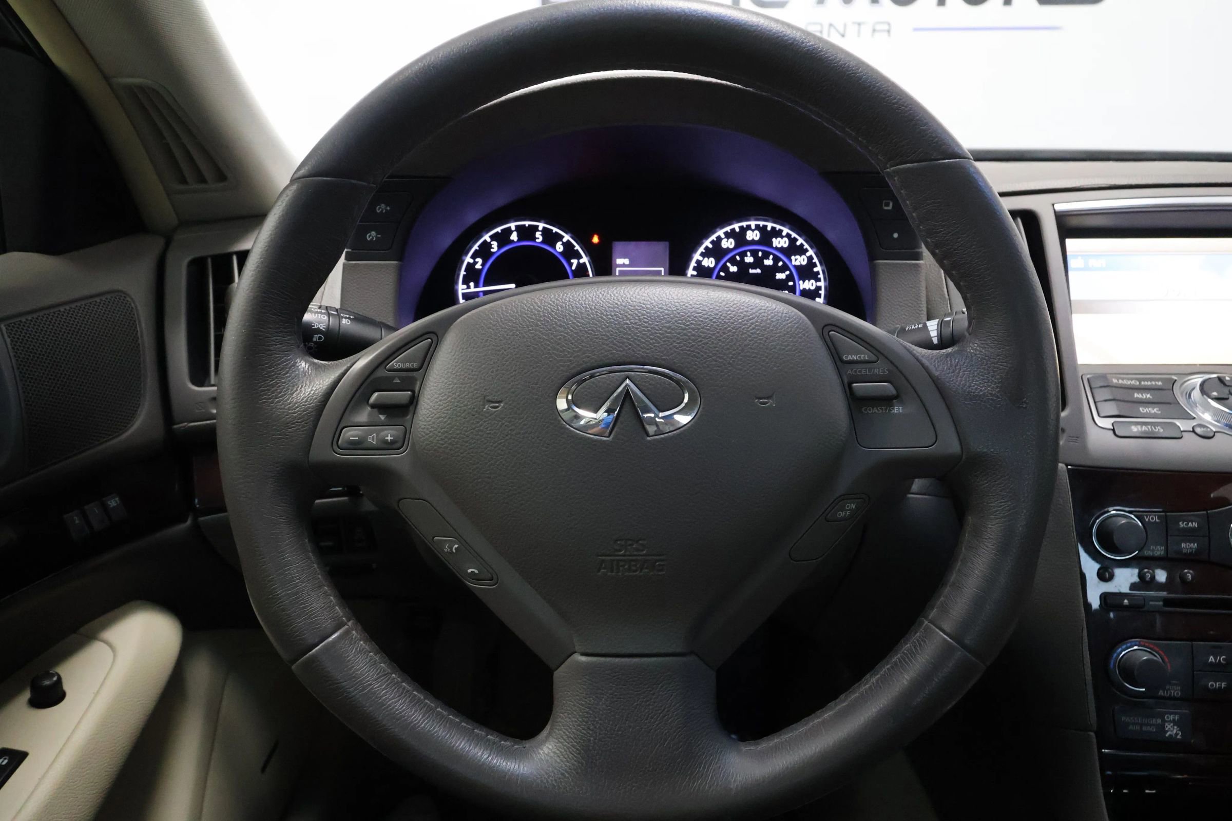 Used 2011 INFINITI G37 Journey w/ Premium Pkg image 21