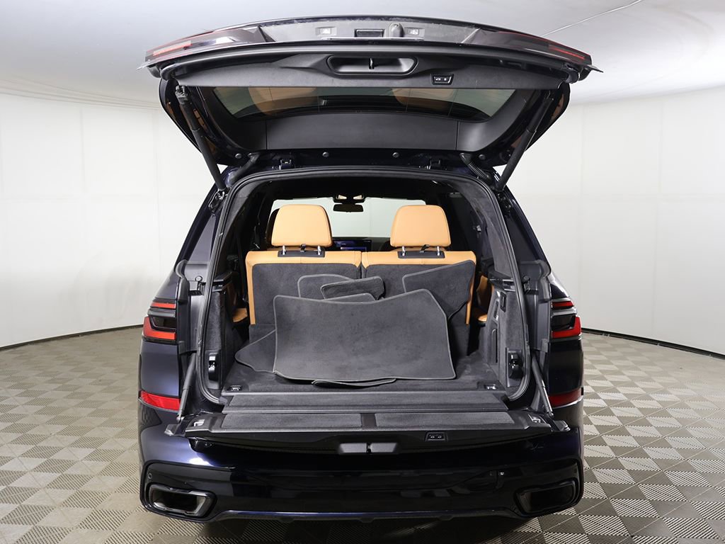 Used 2024 BMW X7 xDrive40i w/ M Sport Package image 20