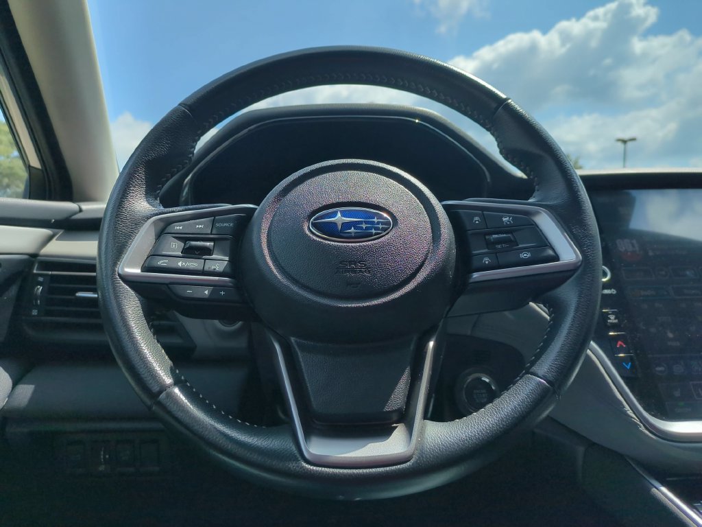 Used 2025 Subaru Outback Premium AWD/4WD image 23