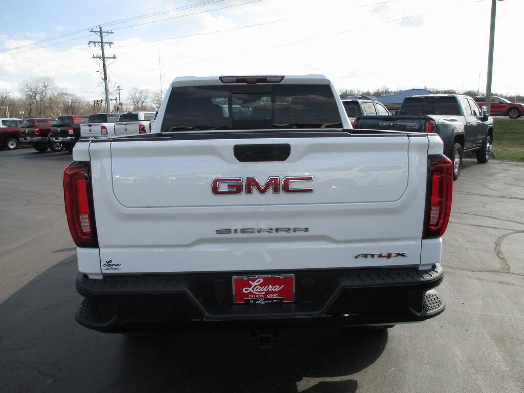 Used 2024 GMC Sierra 1500 AT4X image 7