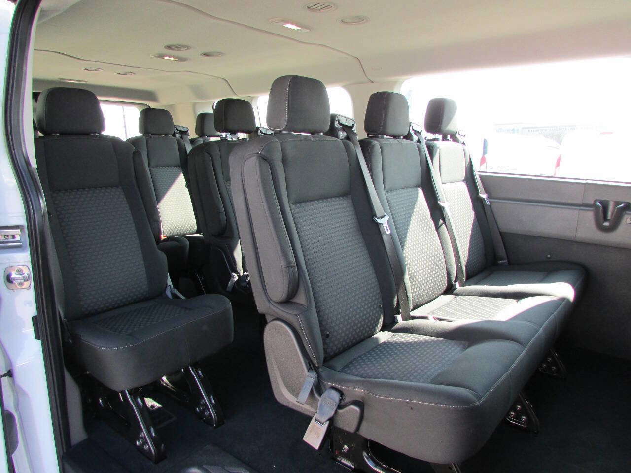 Used 2023 Ford Transit 350 XLT image 23