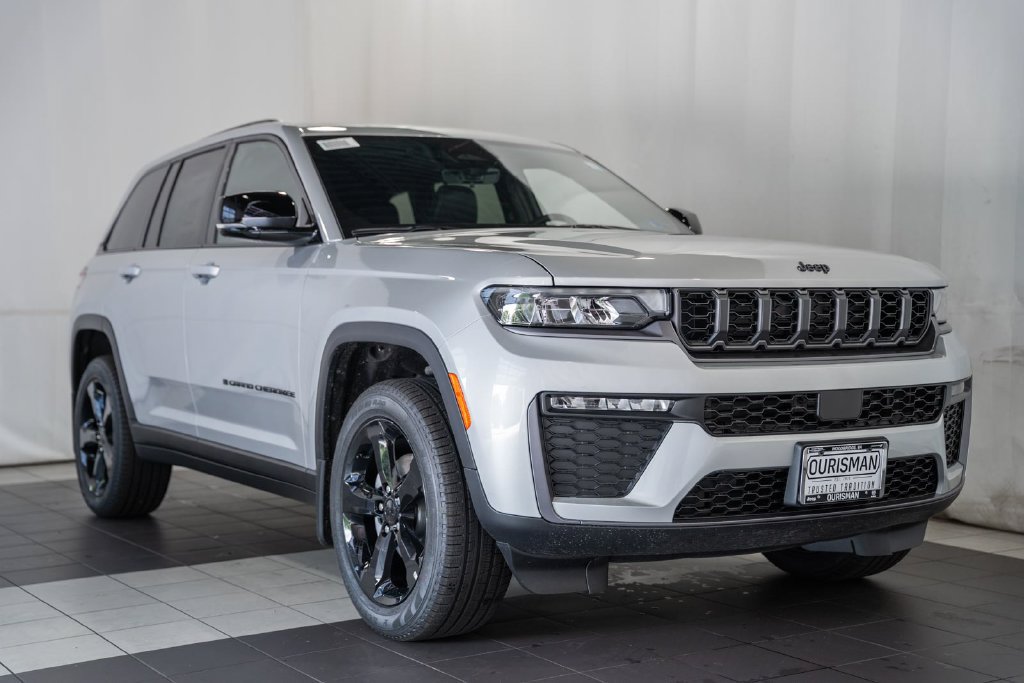 New 2026 Jeep Grand Cherokee Limited w/ Limited Altitude Package