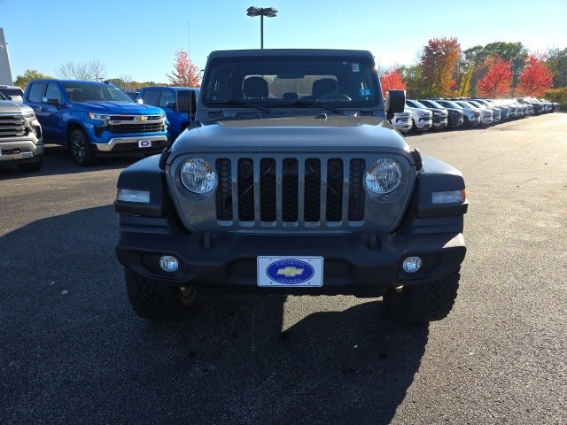 Used 2020 Jeep Gladiator Sport w/ Quick Order Package 23S image 9