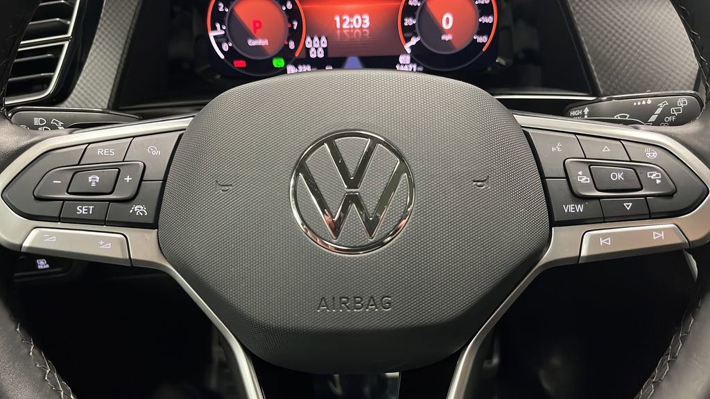 Used 2024 Volkswagen Atlas Peak Edition SEL image 17