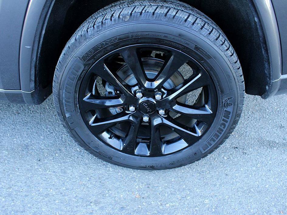 Used 2018 Jeep Grand Cherokee Altitude image 8