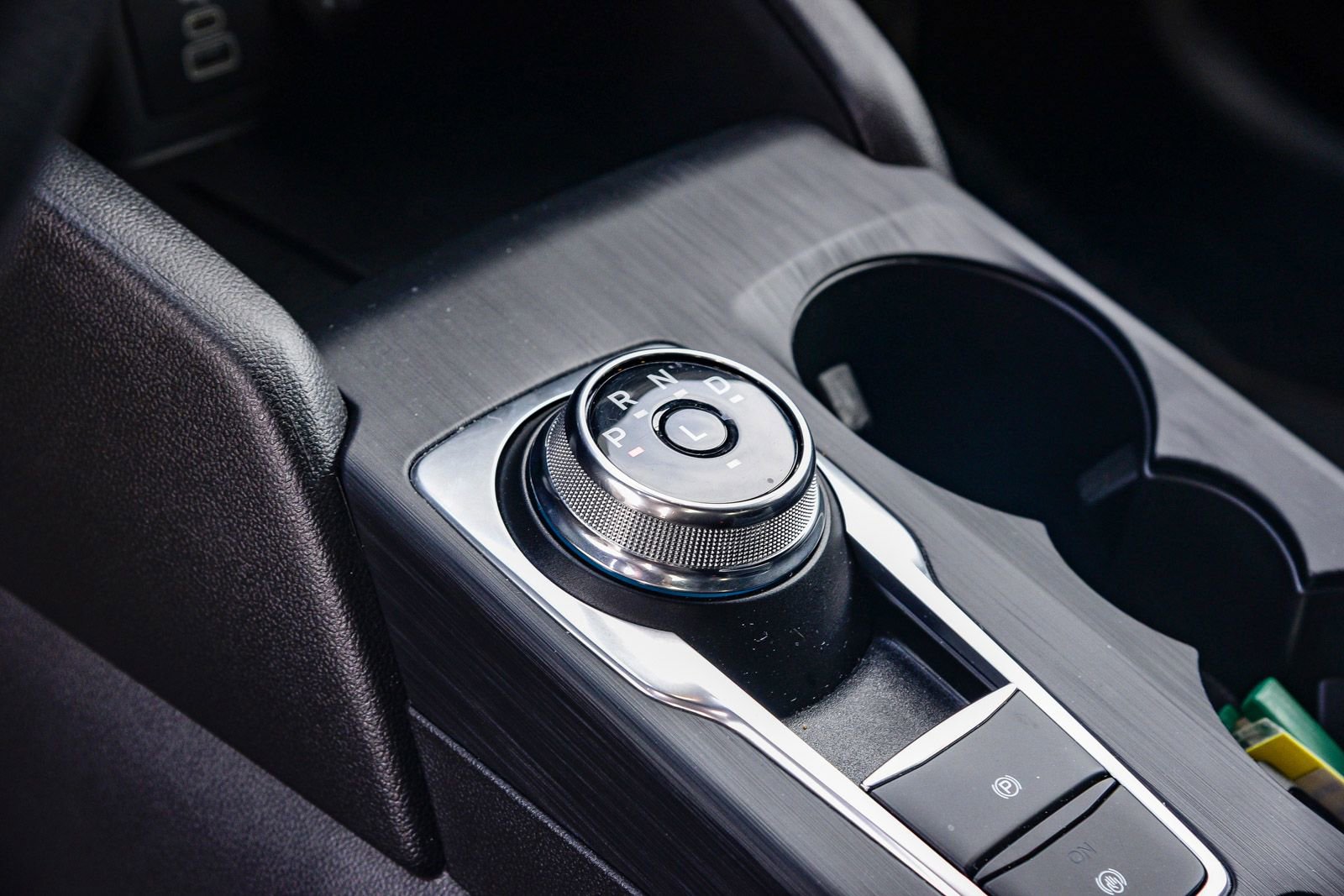 Used 2025 Ford Escape ST-Line w/ Equipment Group 301A image 19