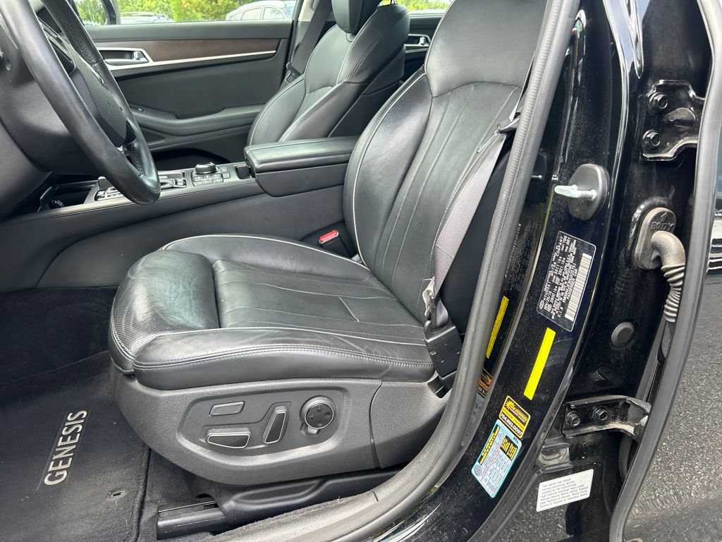 Used 2017 Genesis G80 3.8 w/ Option Group 03 AWD/4WD image 10