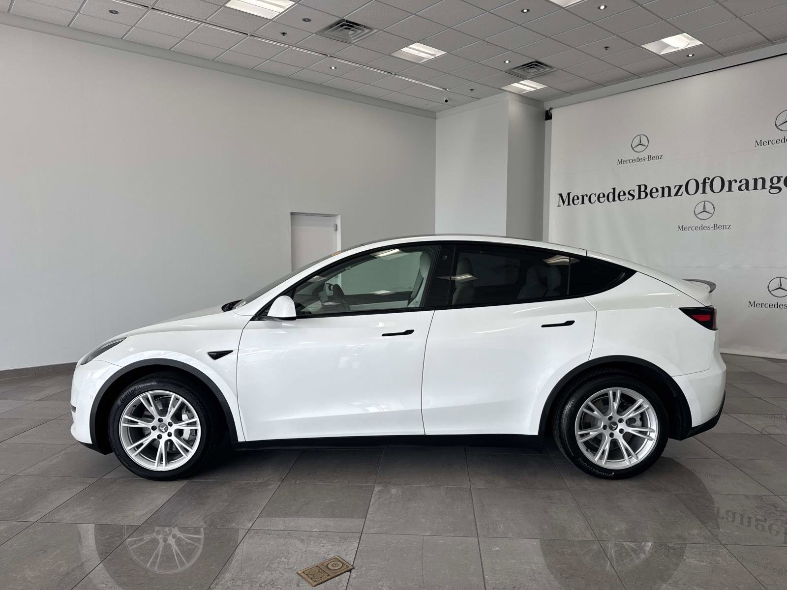 Used 2021 Tesla Model Y Long Range AWD/4WD image 8