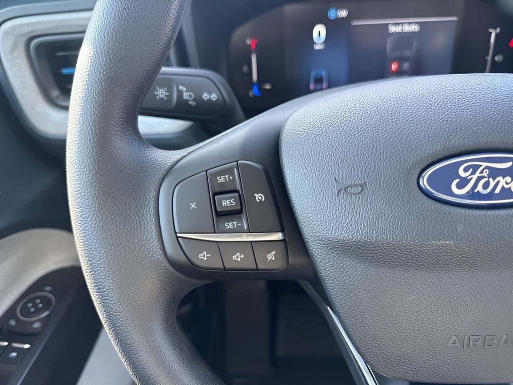 Used 2025 Ford Maverick XLT w/ Equipment Group 302A AWD/4WD image 13