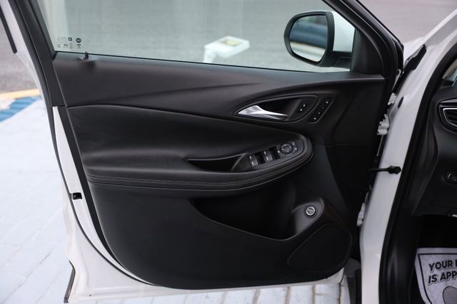 Used 2023 Buick Encore GX Essence w/ Experience Buick Package image 12