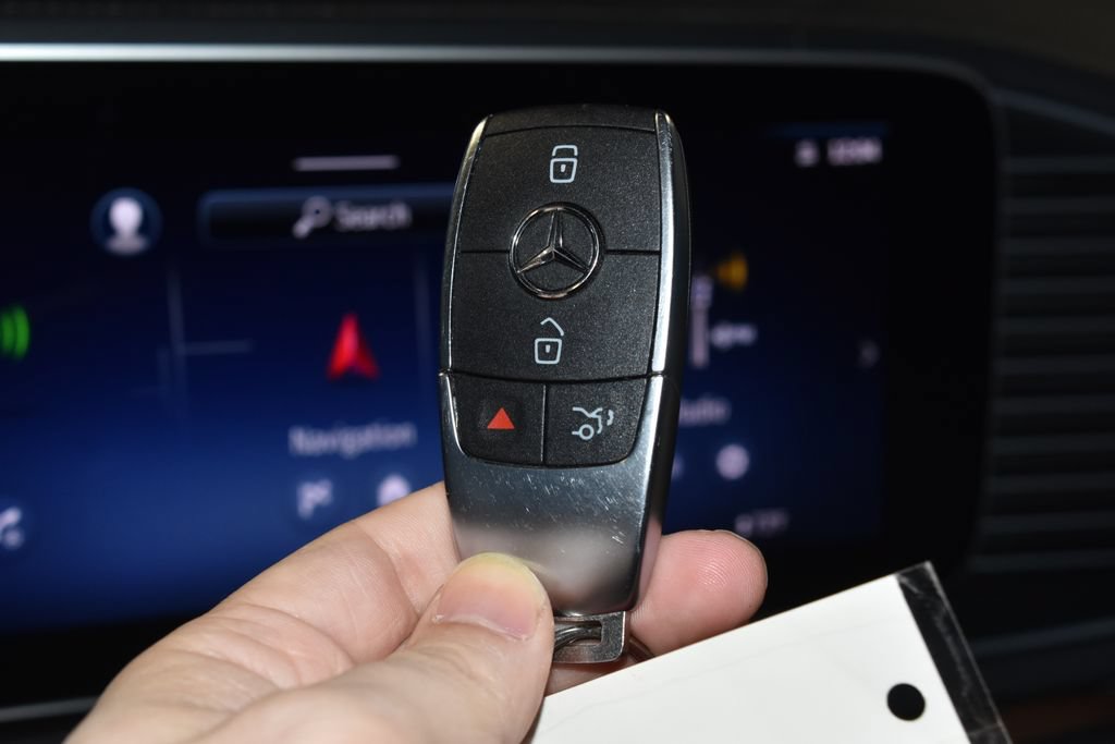 Used 2024 Mercedes-Benz GLE 350 4MATIC image 19