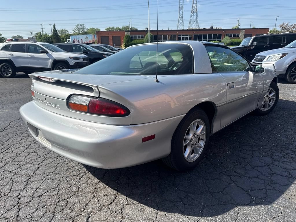 Used 2002 Chevrolet Camaro LT w/ Preferred Equipment Group 1 RWD image 6