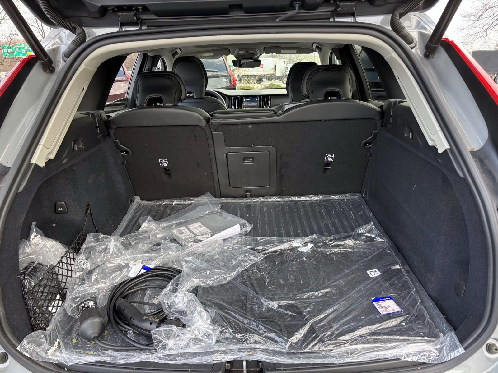 Used 2025 Volvo XC60 T8 Core w/ Protection Package Premier image 9